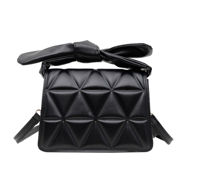Ribbon Quilted PU Leather Handbag